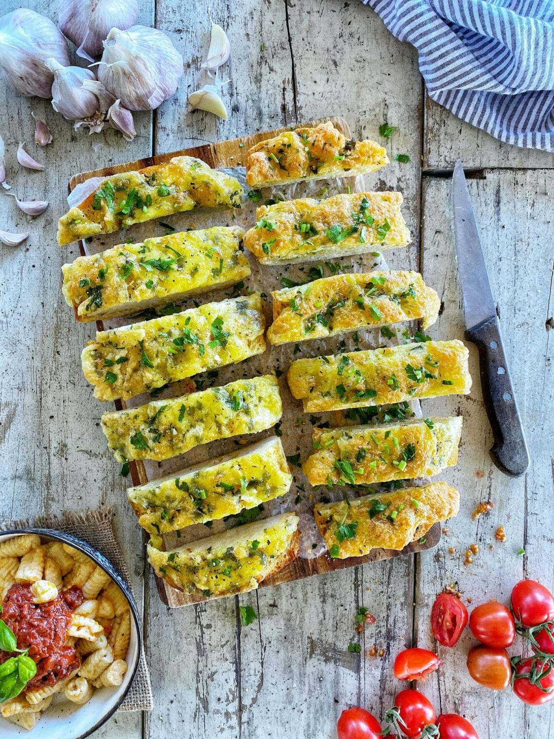 Cheesy Garlic Bread